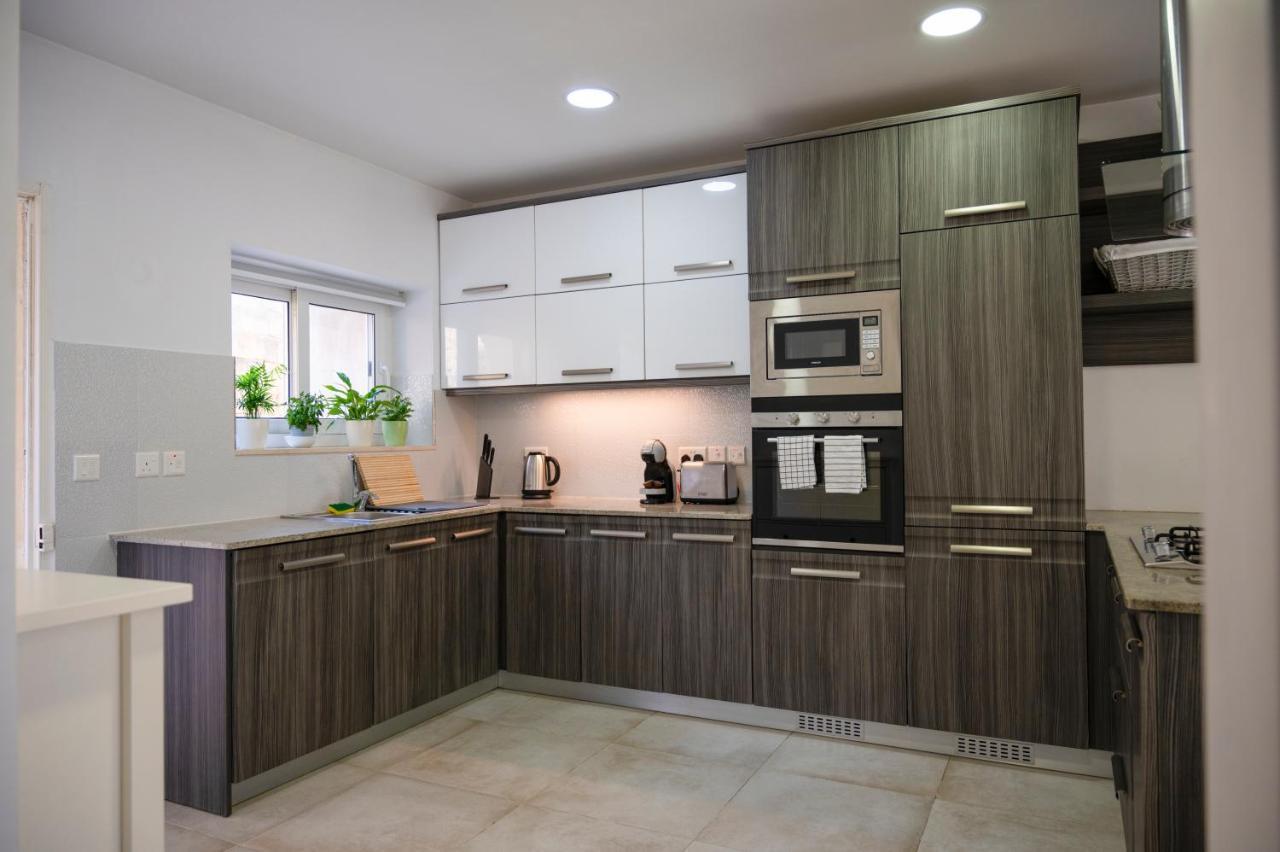 Luzzu - Family Friendly Maisonette Xlendi Luaran gambar